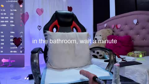 Sofia  online show from February 2026 09:32:01 PM