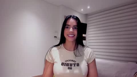Snapshot of sofi_saenzz chatting on October 2025 12:08:02 AM Sofi Saenzz  online show from October 2025 12:08:02 AM