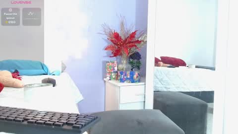 Snapshot of sofi_smith02 chatting on December 2024 07:11:02 PM sofi smith online show from December 2024 07:11:02 PM