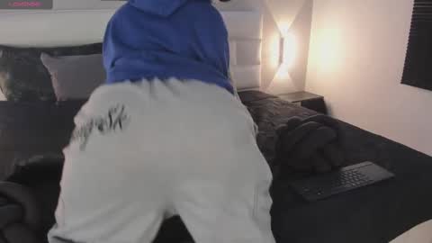 sofi_sp online show from November 2025 11:33:01 AM