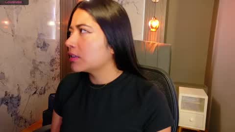 Susy online show from October 2025 10:52:01 PM