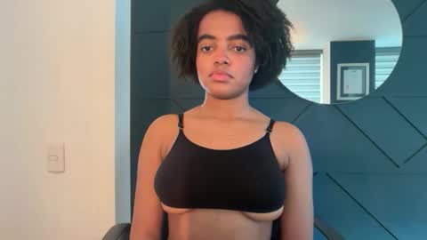 Snapshot of sofi_z chatting on December 2025 05:54:02 PM Sofi online show from December 2025 05:54:02 PM