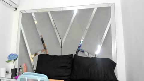 SOFIA online show from February 2025 09:17:02 PM