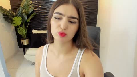 Skarlett online show from December 2024 12:49:01 PM