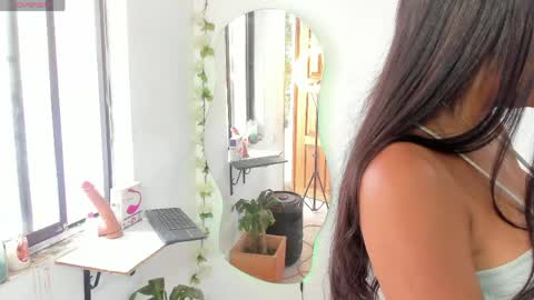 sofia online show from May 2026 02:03:01 PM
