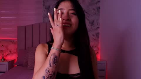 sofia gomes online show from March 2026 12:00:02 PM