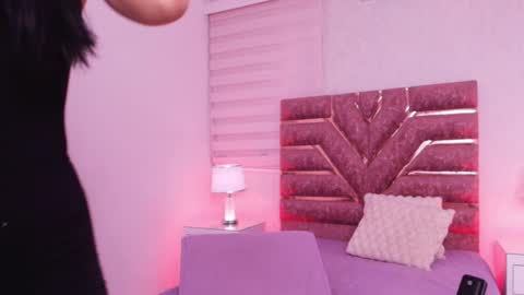 sofia gomes online show from May 2026 11:51:02 AM