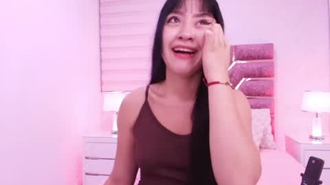 sofia gomes online show from June 2026 12:00:02 PM