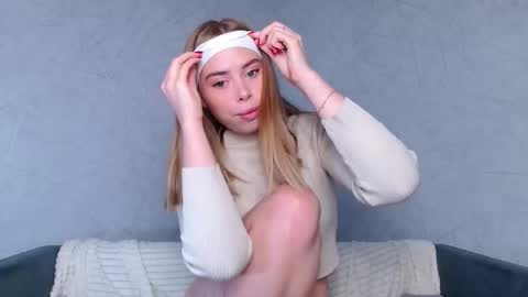 Sofia here online show from September 2025 12:27:02 AM