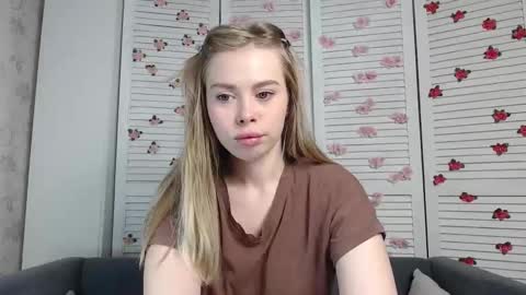Sofia here online show from January 2026 12:25:01 AM