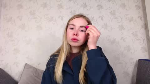 Sofia here online show from May 2026 12:08:02 AM