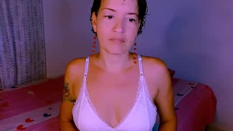 Sofia  online show from September 2025 09:29:02 PM