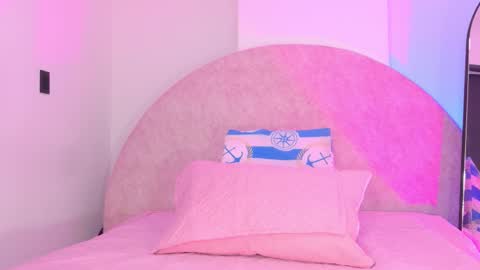 Sofia online show from November 2025 03:20:01 AM