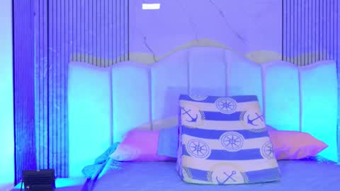 Sofia online show from December 2025 03:03:02 AM