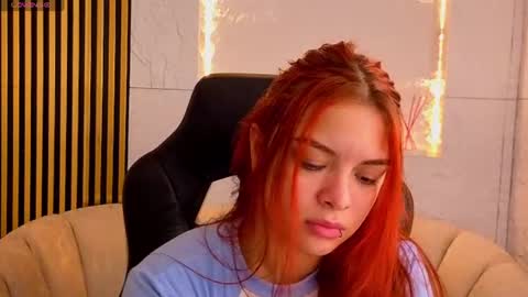Snapshot of sofia_red_cn chatting on June 2026 01:15:01 PM sofia_red_cn online show from June 2026 01:15:01 PM