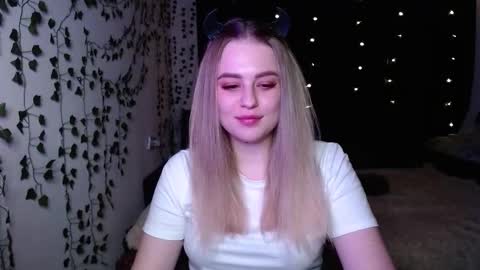 sofia_rosemary online show from March 2025 04:11:02 PM