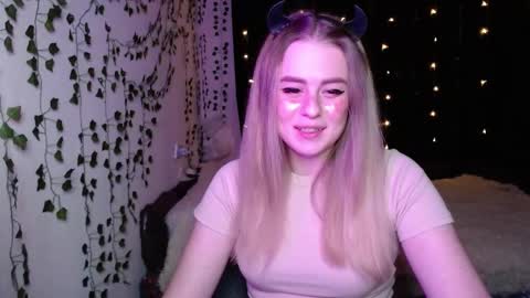 sofia_rosemary online show from March 2025 03:02:01 PM