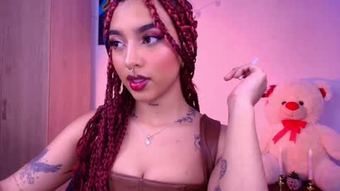 Sofia online show from February 2025 04:54:02 AM