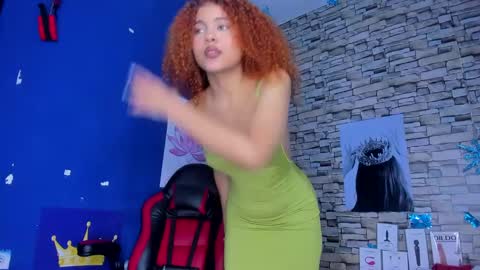 Snapshot of sofiacastillo01 chatting on January 2025 05:18:01 PM sofiacastillo01 online show from January 2025 05:18:01 PM