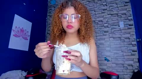Snapshot of sofiacastillo01 chatting on February 2025 01:20:01 PM sofiacastillo01 online show from February 2025 01:20:01 PM