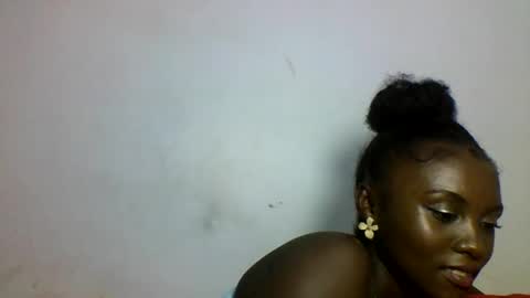 sofia online show from February 2026 03:52:01 PM