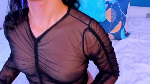 Snapshot of sofiamiiller chatting on February 2025 09:35:02 AM Sofia Miller online show from February 2025 09:35:02 AM