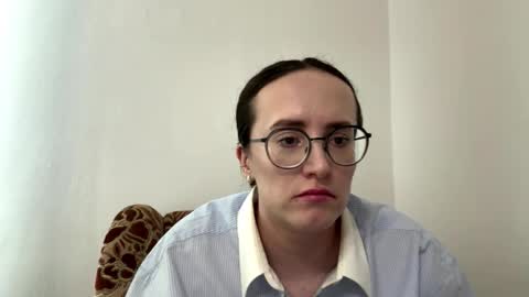 Sofia online show from March 2026 03:26:01 PM