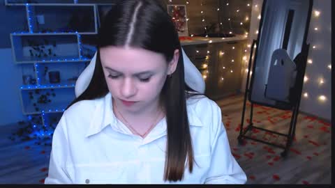 sofiarayan online show from April 2026 03:42:02 PM