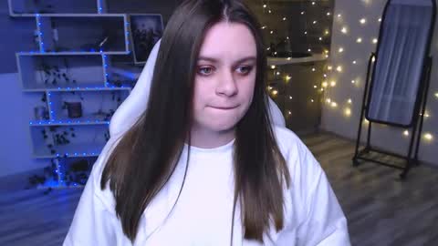 sofiarayan online show from April 2026 06:44:02 PM