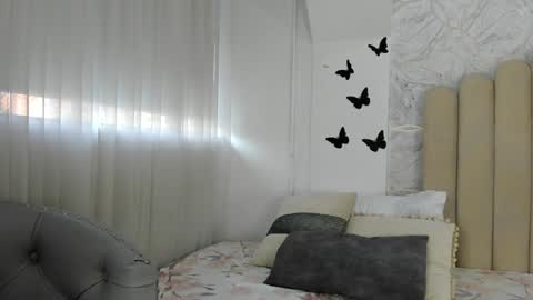 Snapshot of sofiarios04 chatting on December 2024 12:06:01 PM Sofia online show from December 2024 12:06:01 PM
