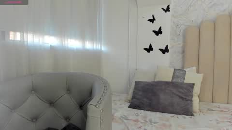 Snapshot of sofiarios04 chatting on December 2024 12:11:01 PM Sofia online show from December 2024 12:11:01 PM