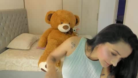SOFIA independent model  online show from January 2025 12:08:01 PM