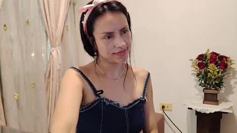 Sofi Bella online show from February 2026 08:09:02 PM