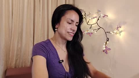 Sofi Bella online show from March 2026 07:04:02 PM