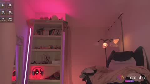 Sofi  online show from September 2025 09:40:02 PM