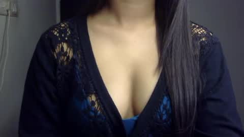 Snapshot of sofie_diva chatting on March 2025 05:54:02 PM divya online show from March 2025 05:54:02 PM