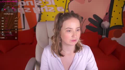 Snapshot of sofiebloom chatting on December 2024 03:40:01 AM Sofie online show from December 2024 03:40:01 AM