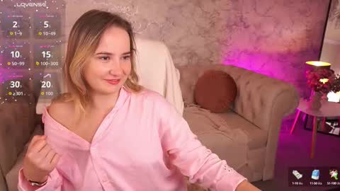 Snapshot of sofiebloom chatting on October 2025 11:36:01 PM Sofie online show from October 2025 11:36:01 PM