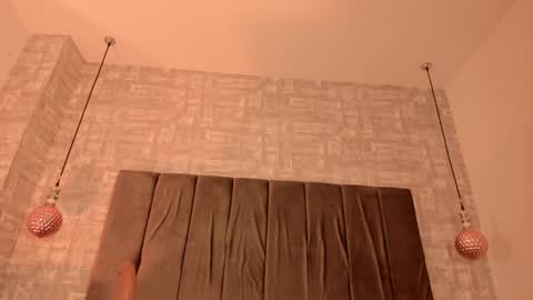 Sofie online show from October 2025 01:17:02 AM