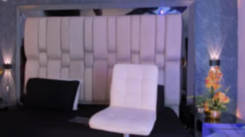 Snapshot of sofiewild_ chatting on November 2025 07:36:03 PM sofie online show from November 2025 07:36:03 PM