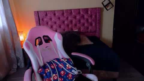 sofii_cute01 online show from December 2025 12:23:02 PM