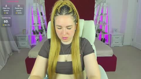 sofii_darling online show from April 2026 04:44:02 PM
