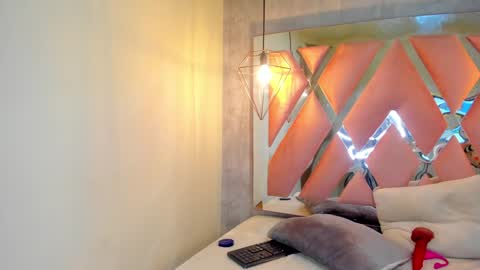 Snapshot of sofii_miller_ chatting on December 2024 09:40:02 PM online show from December 2024 09:40:02 PM