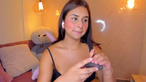 Snapshot of sofii_miller_ chatting on February 2025 06:19:01 PM online show from February 2025 06:19:01 PM