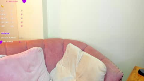 Snapshot of sofii_miller_ chatting on March 2025 01:09:01 AM online show from March 2025 01:09:01 AM