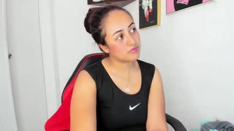 sofiia rodriguez online show from October 2025 04:02:01 PM