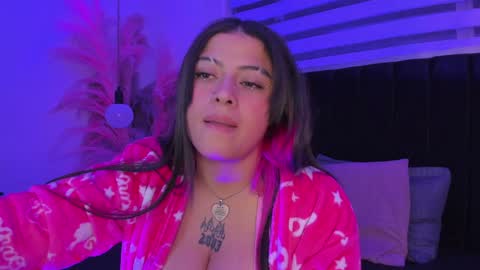 Sofia online show from December 2024 10:05:02 AM