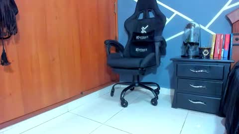 Snapshot of sofiia_up chatting on January 2025 02:39:02 AM S O F I A online show from January 2025 02:39:02 AM