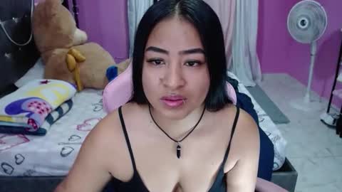 sofia Dreams online show from November 2025 08:54:02 PM