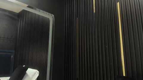 sofiifox online show from November 2025 07:27:01 PM